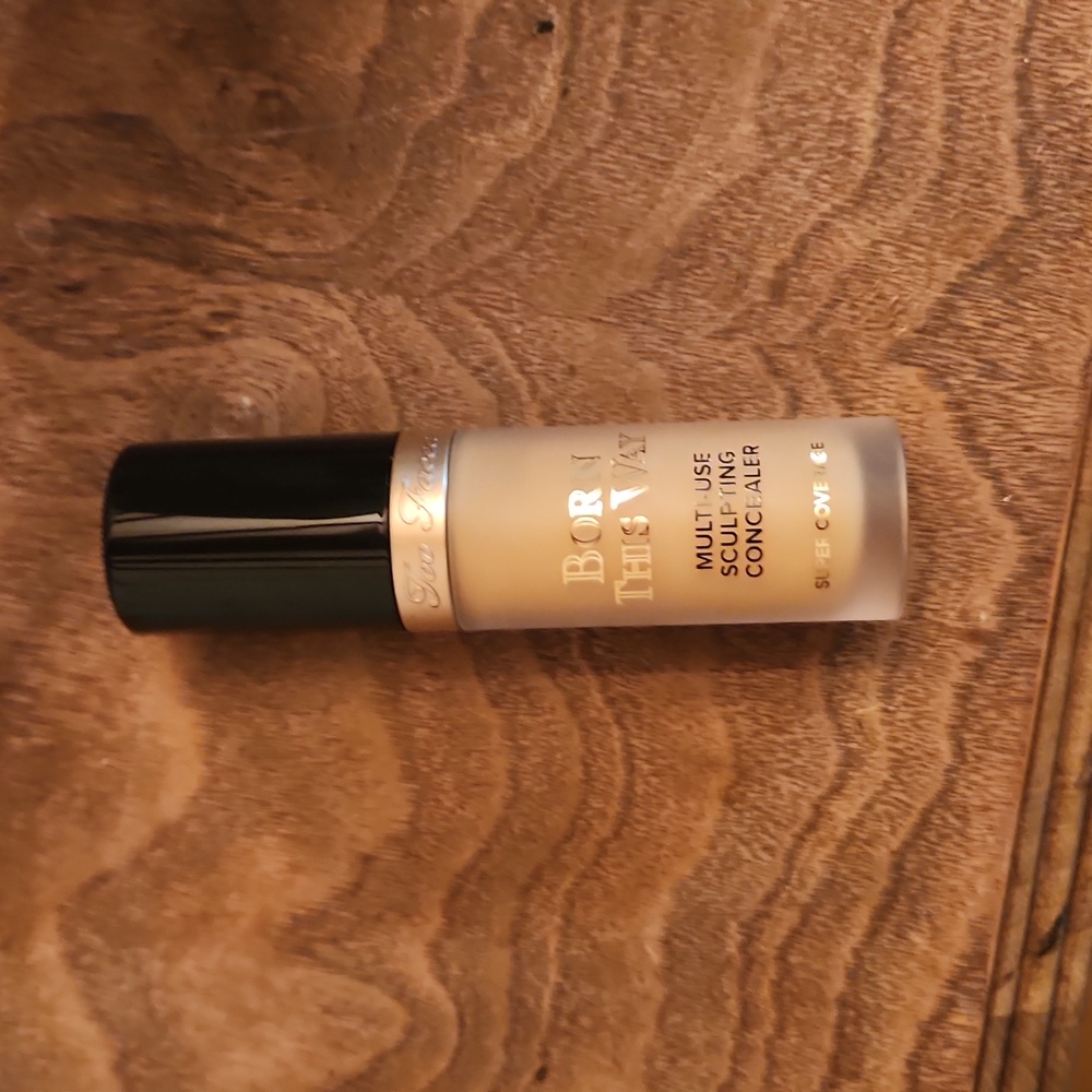 Too faced concealer